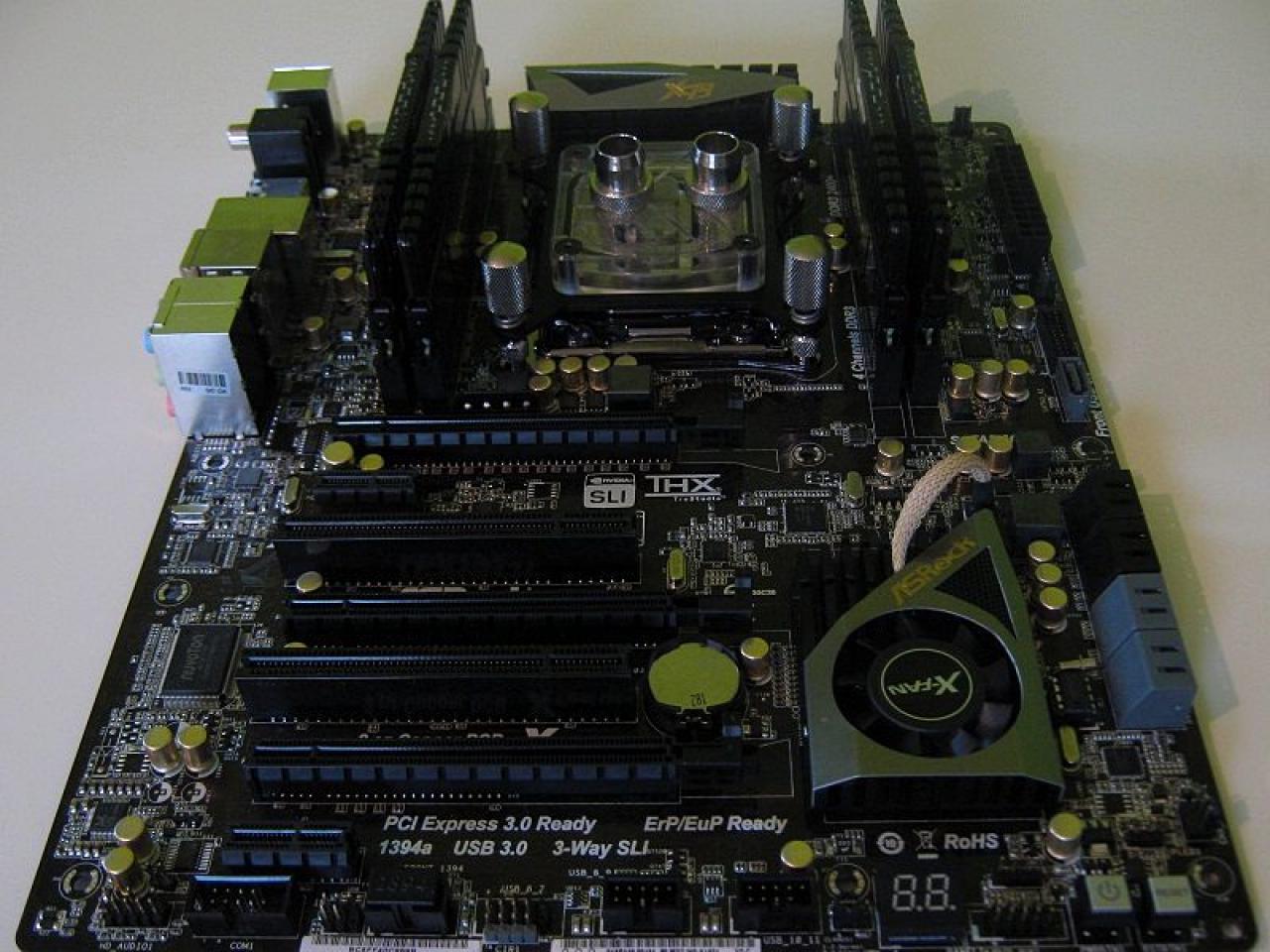 [18/01/2012] Update: CPU unter Wasser, Board im Backofen (7)