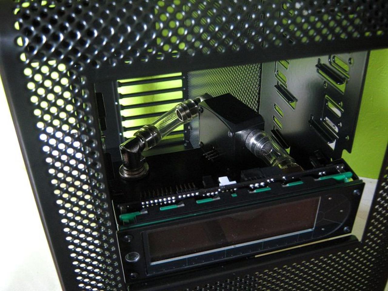 [18/01/2012] Update: CPU unter Wasser, Board im Backofen (30)