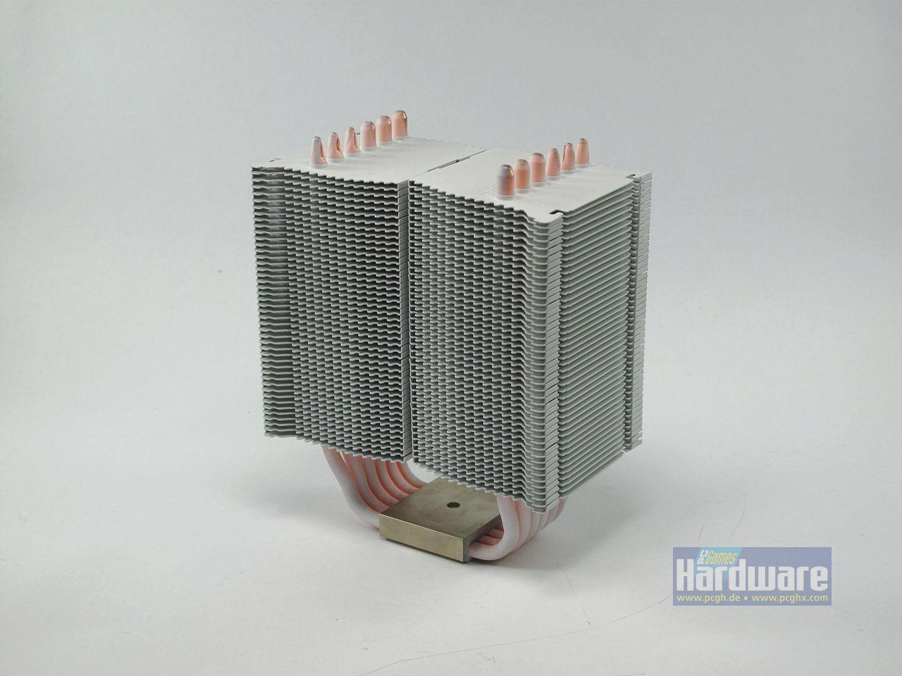 [12/01/2012] Phanteks PH-TC12: Sieht auf den ersten Blick aus wie frisch aus dem Gefrierschrank und kühlt ähnlich gut wie der ähnlich geformte Prolimatech Megahalems, kam aber nie in den Handel