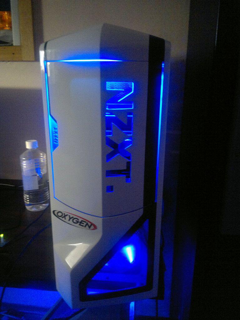 [10/01/2012] Verrücktes Twin-Tower-Projekt: Ein eigenes PC-Gehäuse nur für die Kühlung (8)