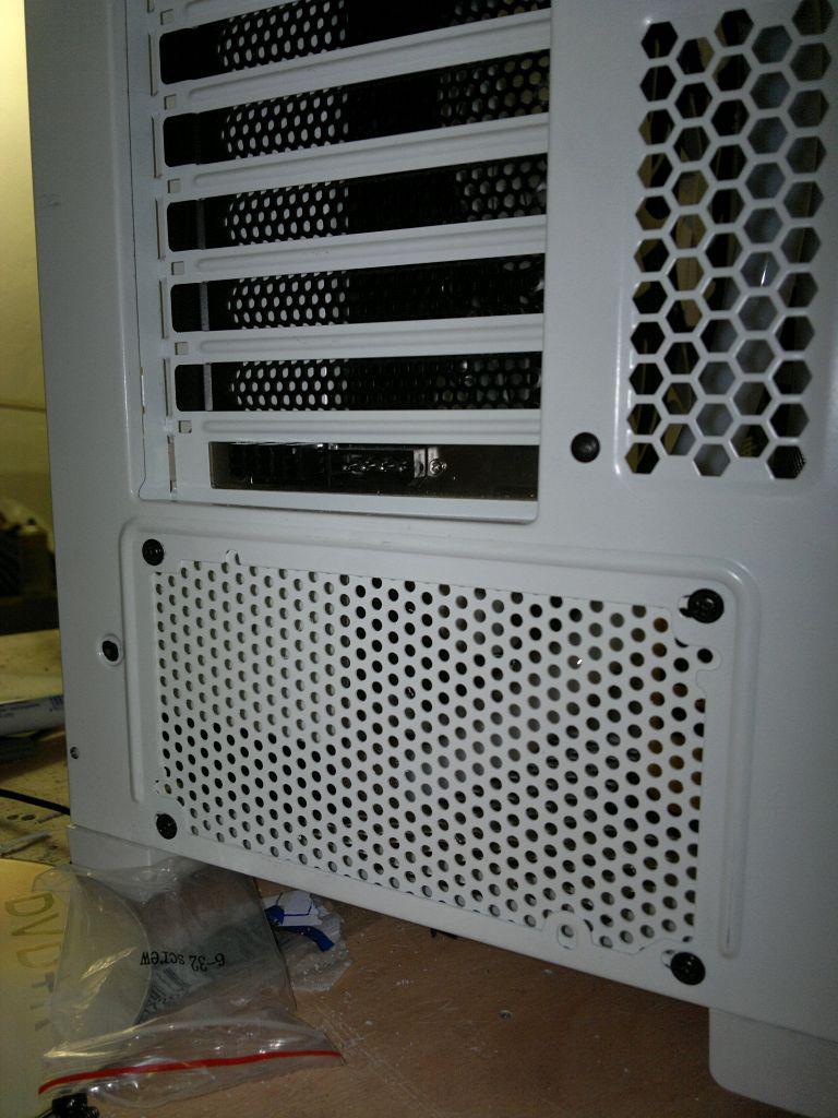 [10/01/2012] Verrücktes Twin-Tower-Projekt: Ein eigenes PC-Gehäuse nur für die Kühlung (19)