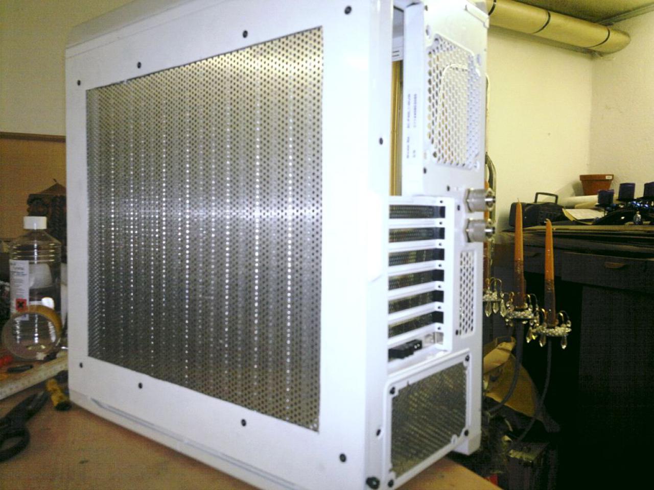 [10/01/2012] Verrücktes Twin-Tower-Projekt: Ein eigenes PC-Gehäuse nur für die Kühlung (26)