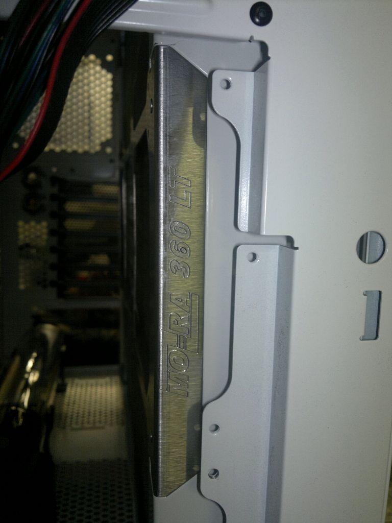 [10/01/2012] Verrücktes Twin-Tower-Projekt: Ein eigenes PC-Gehäuse nur für die Kühlung (33)