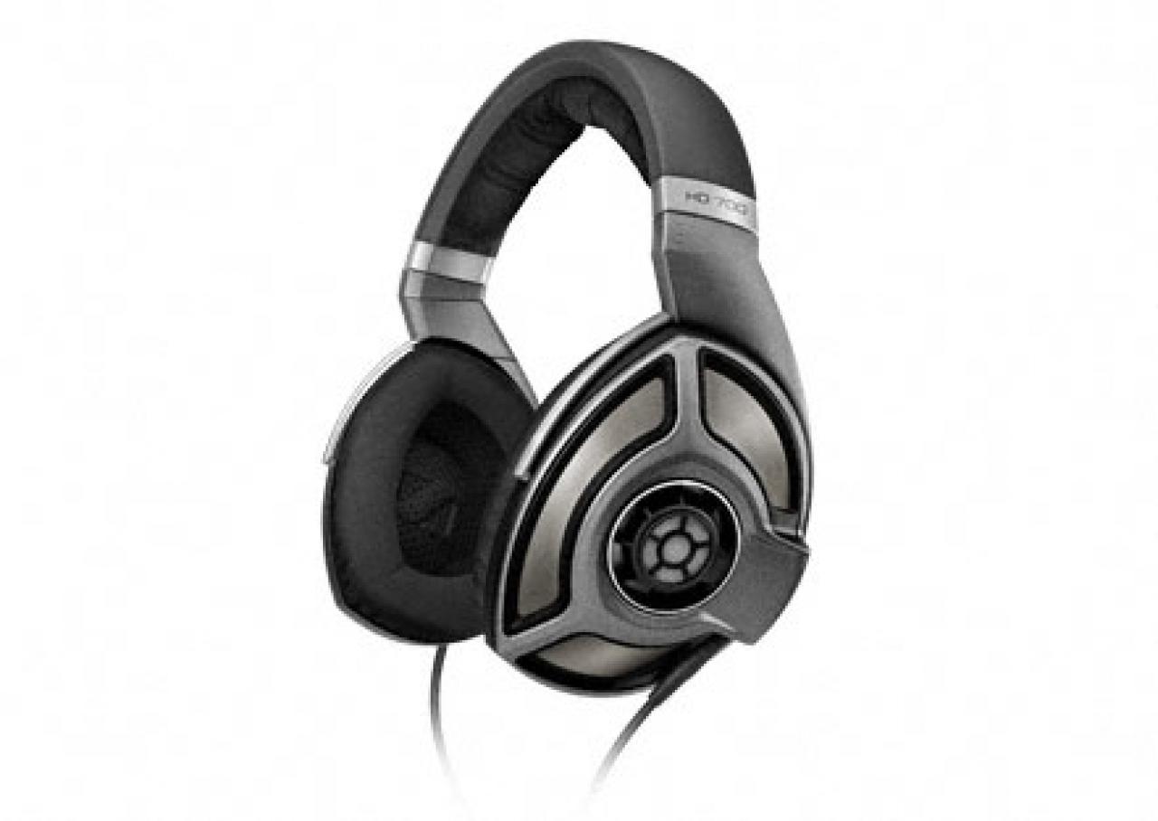 [11/01/2012] Sennheiser hat mit dem HD 700 einen neuen High-End-Kopfhörer aus hochwertigen Materialien vorgestellt. (4)