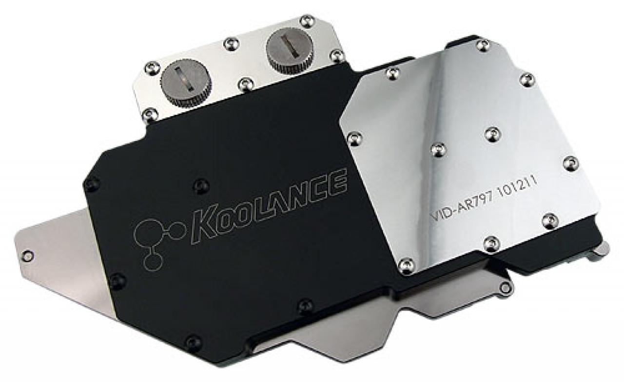 [12/01/2012] Koolance versteckt das Innenleben des HD-7970-Kühlers unter einer Kombination aus Acetal und vernickeltem Metall, die Gestaltung des Deckels lässt aber auch hier eine direkte Spannungswandlerkühlung nach Vorbild von EK erwarten.