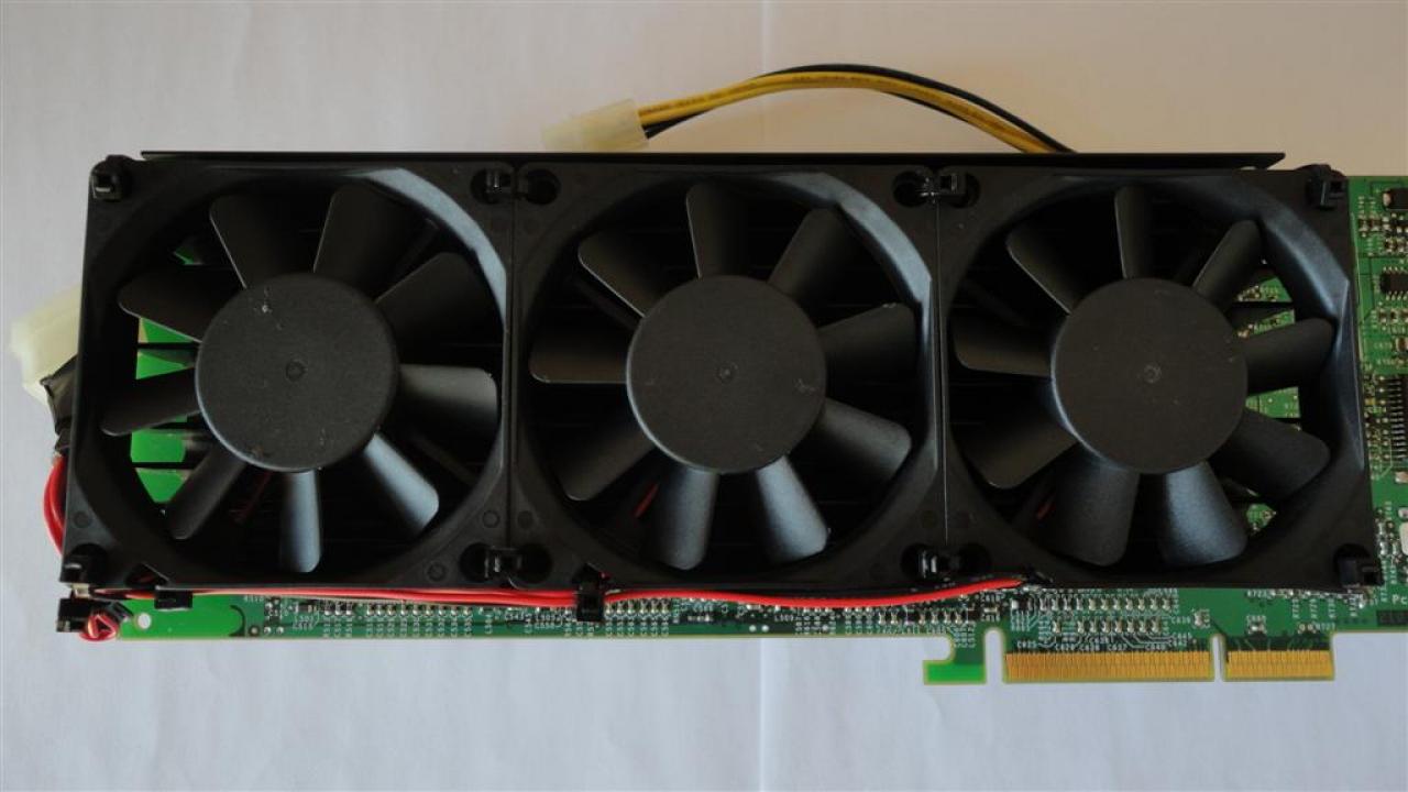 [17/01/2012] 3dfx Vodoo 5 6000 auf 200 MHz: Bastler bringt nie erschienen Klassiker mit Core i7-2600K ans Limit (15)