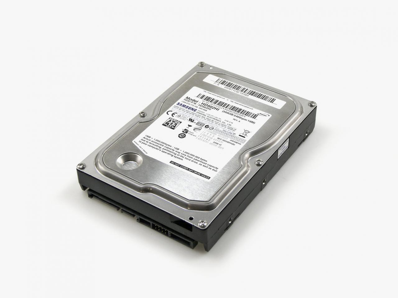 [09/02/2012] Moderne Zeiten 1: 3,5-Zoll-HDDs, hier beispielhaft eine Samsung F2 Ecogreen mit 500 GB
