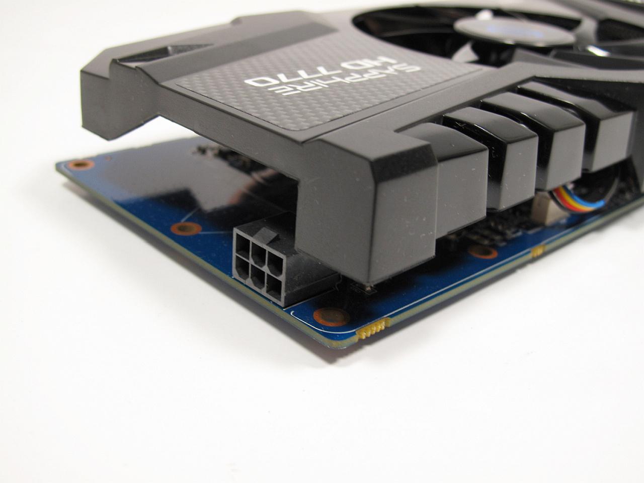 [28/02/2012] Apropos Verbrauch: Wird 2012 dank 28 nm das Jahr spieletauglicher Grafikkarten mit nur einem Extra-Stromstecker? AMDs neue Radeon HD 7770 macht's vor und auch die übrige HD-7000-Aufstellung glänzt mit einer guten bis exzellenten Energiebilanz. 