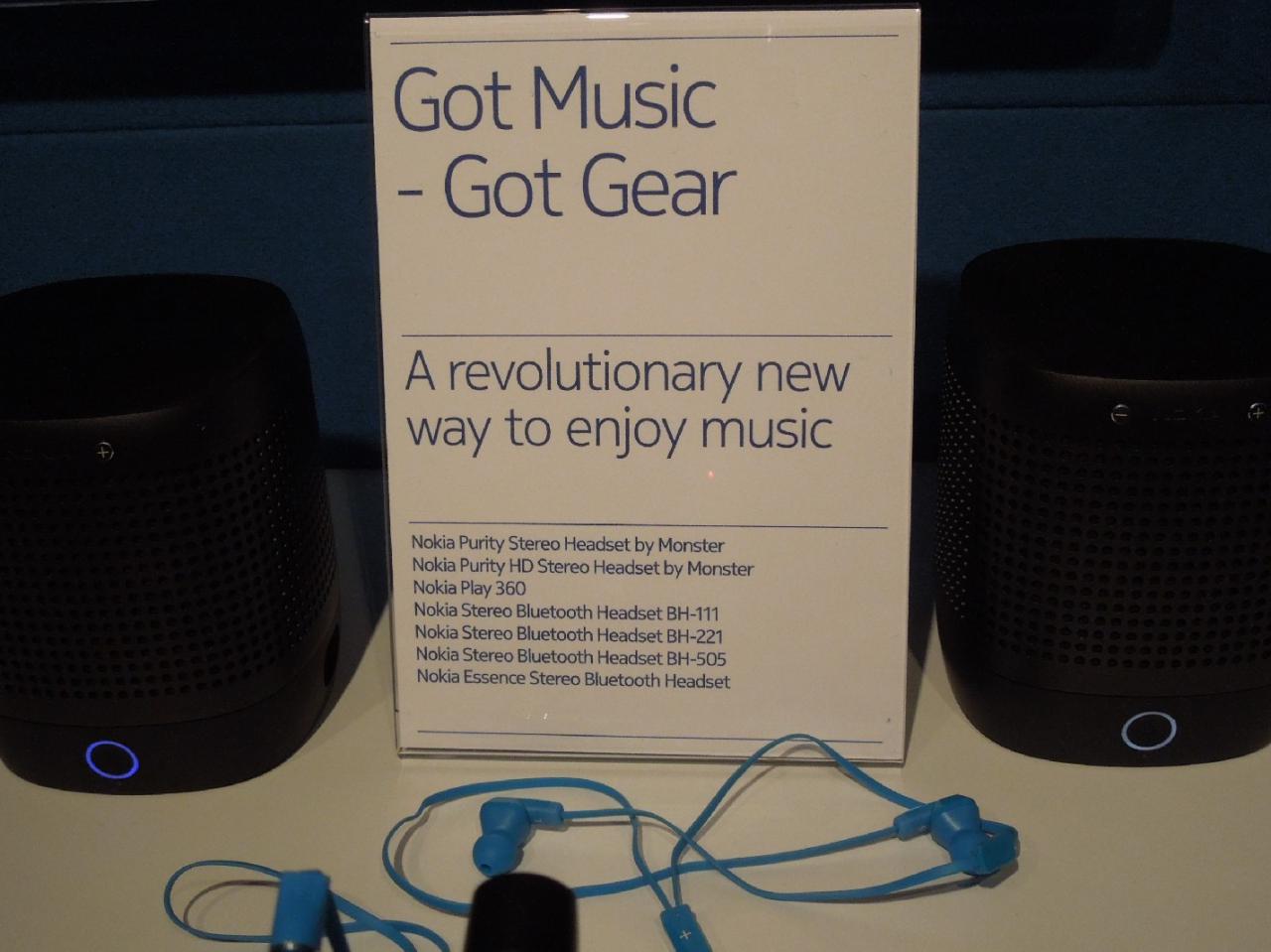 [27/02/2012] Nokia Lumia 900 und Lumia 610 (190 Euro) im Hans-on-Test mit Nokia Music und Nokia Read (6)