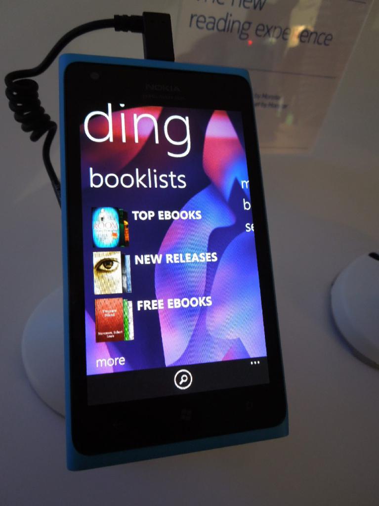 [27/02/2012] Nokia Lumia 900 und Lumia 610 (190 Euro) im Hans-on-Test mit Nokia Music und Nokia Read (15)
