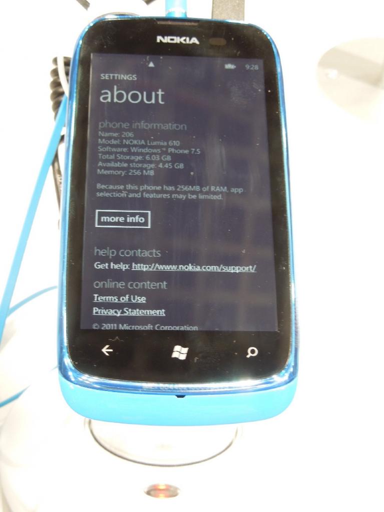 [27/02/2012] Nokia Lumia 900 und Lumia 610 (190 Euro) im Hans-on-Test mit Nokia Music und Nokia Read (23)