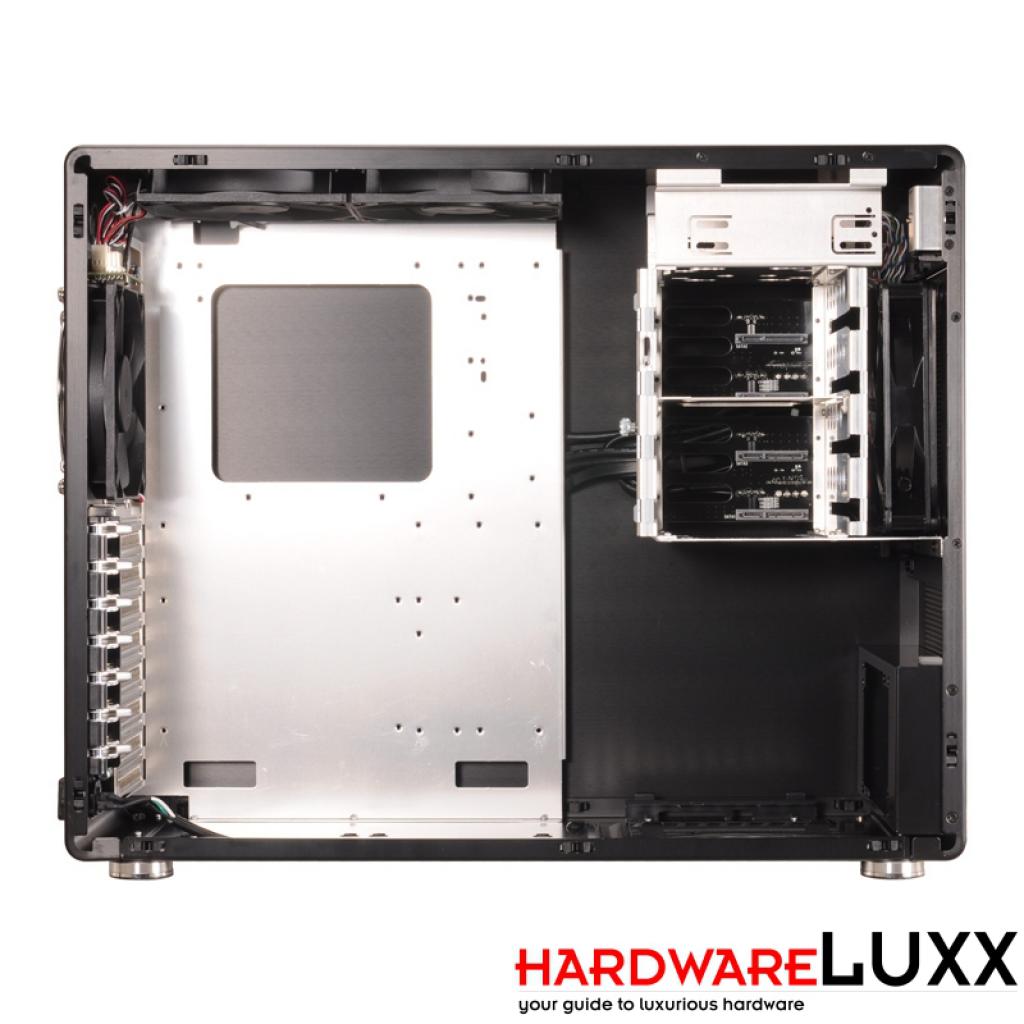 [19/02/2012] PC-V700 Innenleben