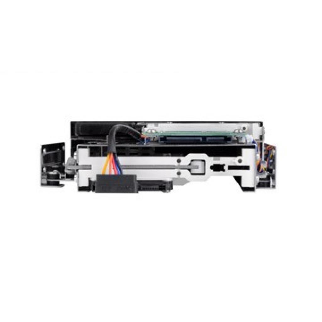 [22/02/2012] Thermaltake Max: Neues HDD-Rack und externes Festplattengehäuse mit USB 3.0. (5)