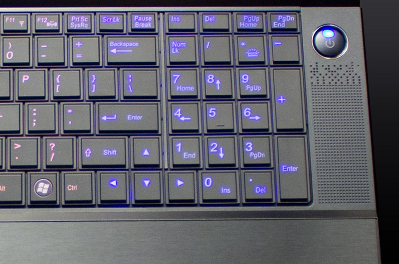 [14/02/2012] Origin stellt über 3.000 Dollar teuren Laptop mit SB-E-Sechskerner SLI-Gespann vor. (6)