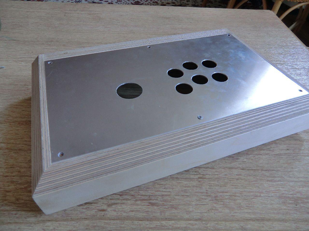 [10/02/2012] Von tolga9009 gefertigte Arcade-Sticks (6)