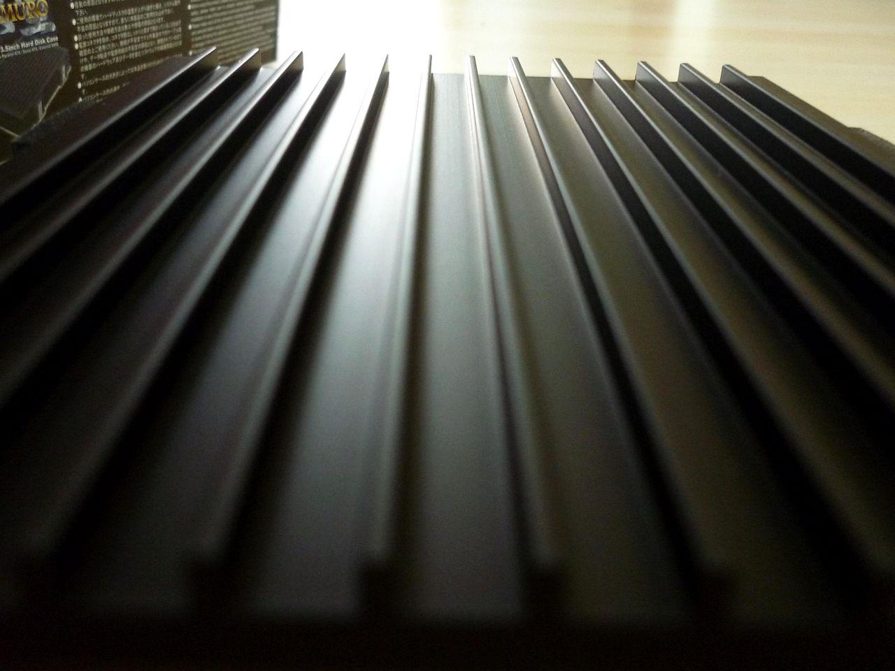 [03/02/2012] Wakü-Casemod: Blaues Leuchten aus dem Cooler Master CM 690 II (55)