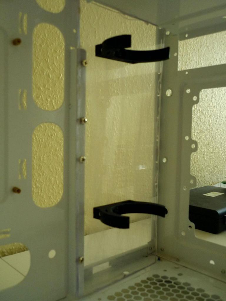 [03/02/2012] Wakü-Casemod: Blaues Leuchten aus dem Cooler Master CM 690 II (58)