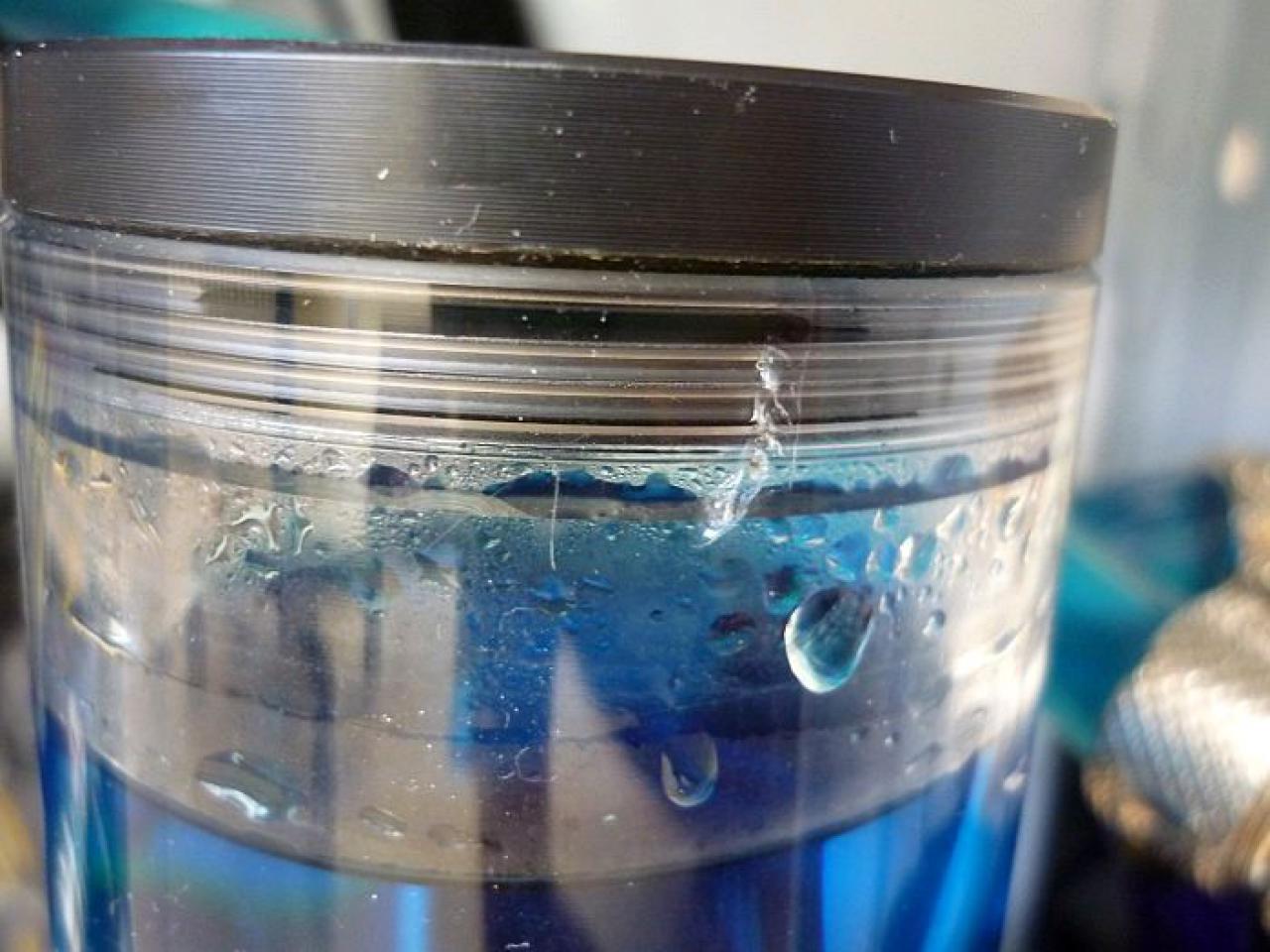 [03/02/2012] Wakü-Casemod: Blaues Leuchten aus dem Cooler Master CM 690 II (167)