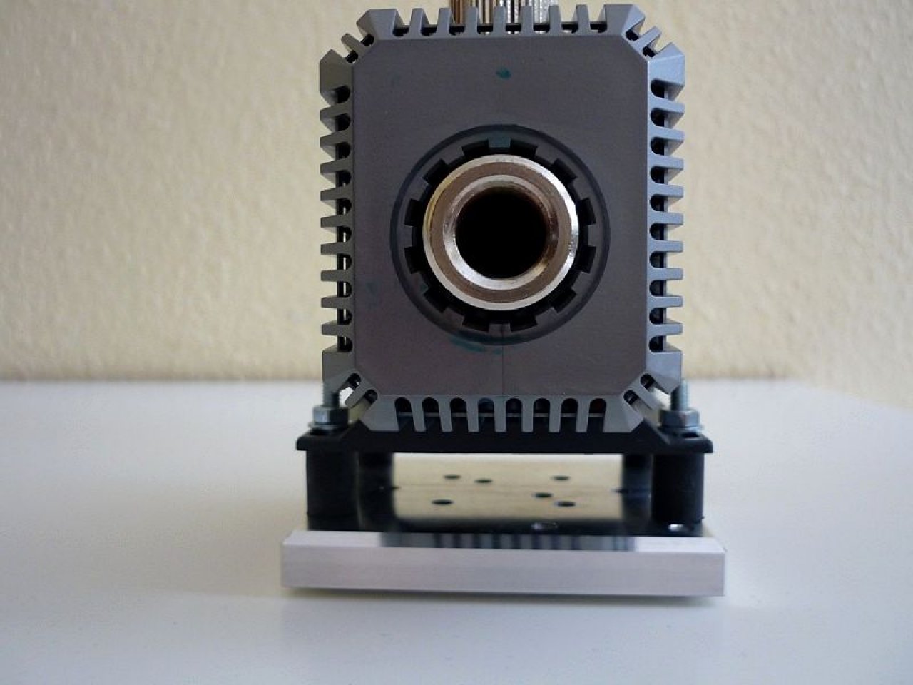[03/02/2012] Wakü-Casemod: Blaues Leuchten aus dem Cooler Master CM 690 II (191)