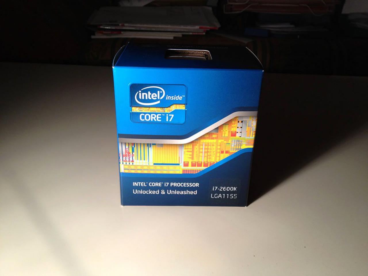 [03/02/2012] Bloody Mary: Weiß-rote Casemod mit interessanten Detaillösungen (62)