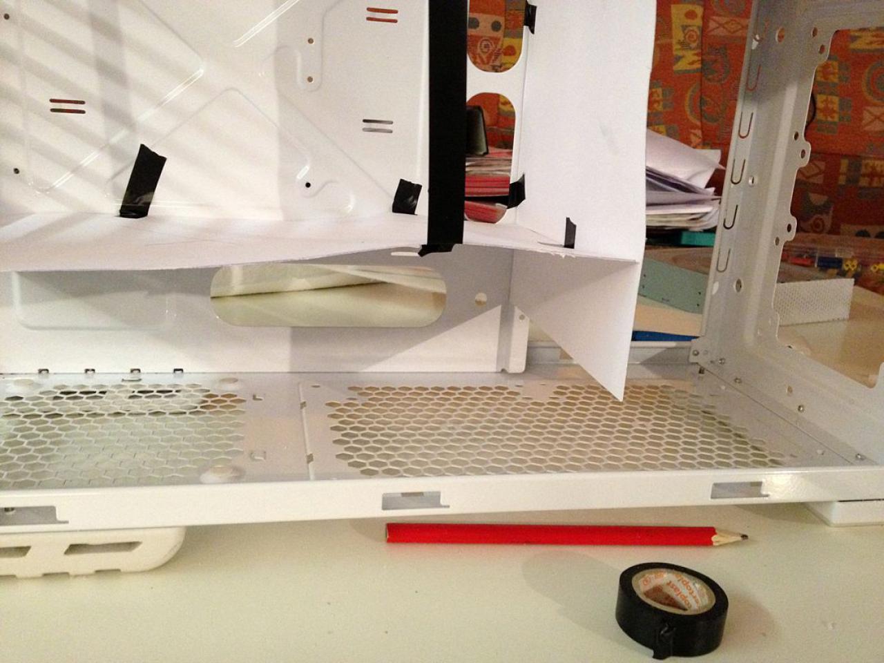 [03/02/2012] Bloody Mary: Weiß-rote Casemod mit interessanten Detaillösungen (82)