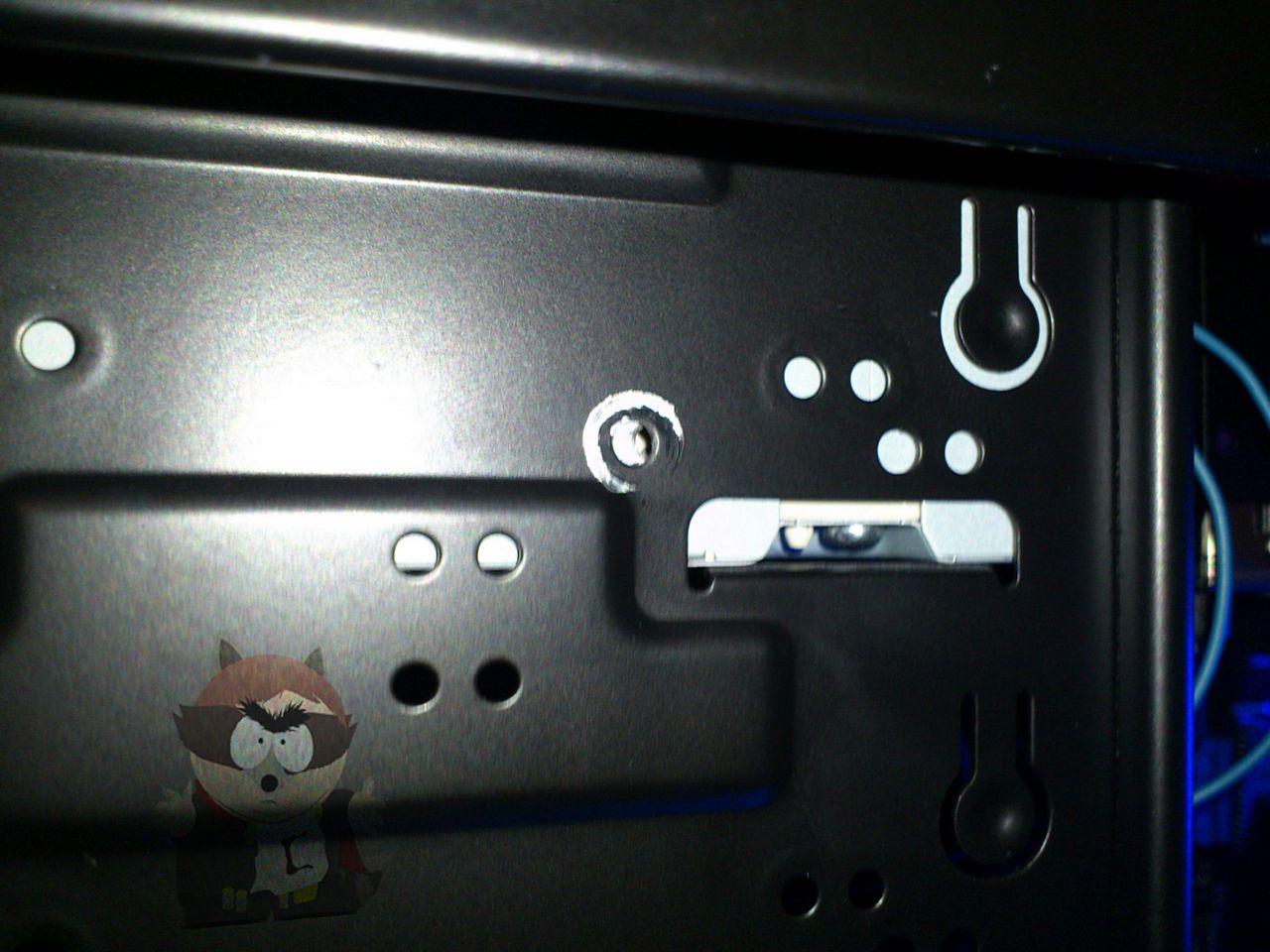 [16/02/2012] Fast and Furious: Raven-2-Casemod mit Carbonelementen und blauer Beleuchtung (13)