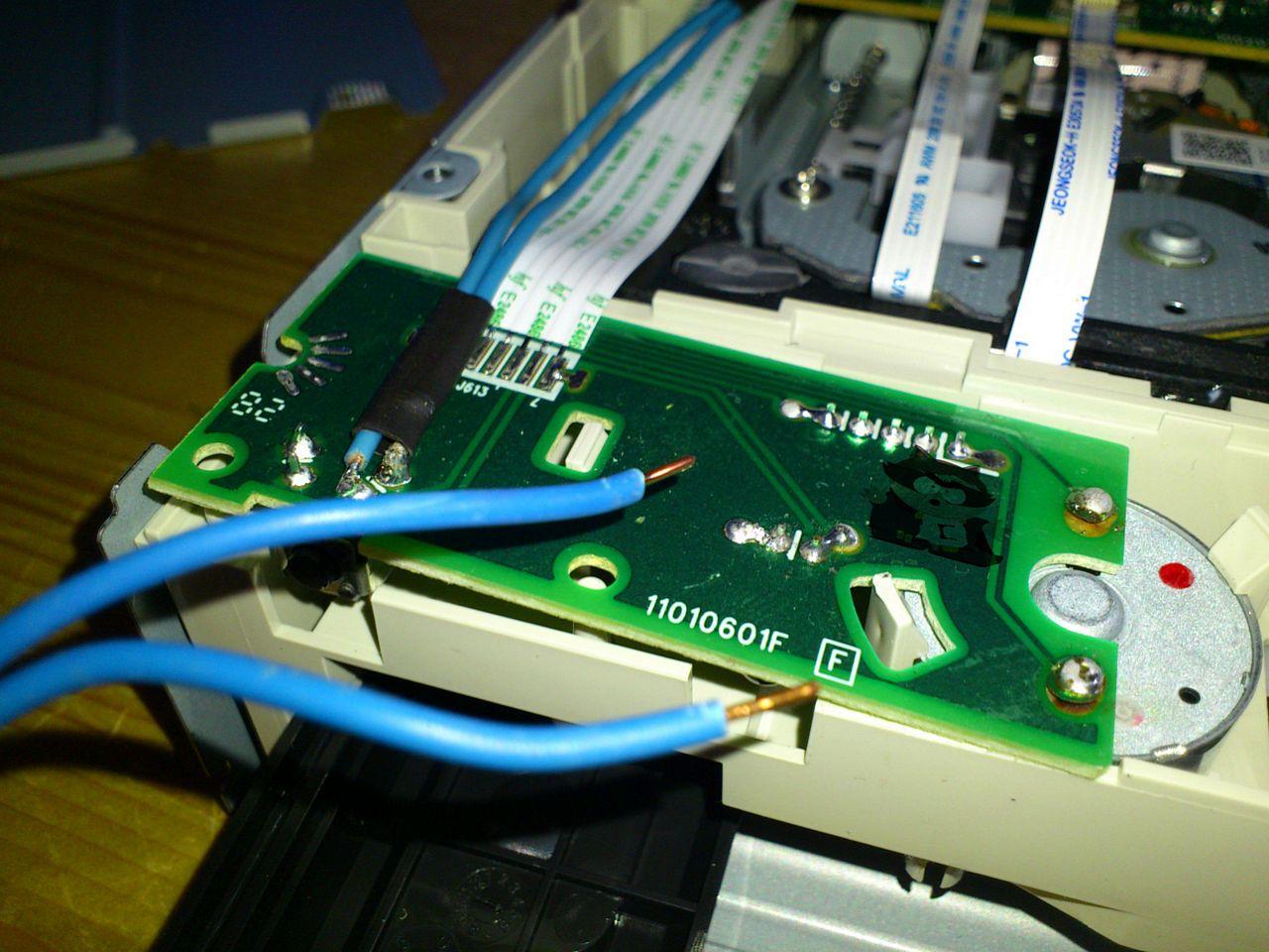 [16/02/2012] Fast and Furious: Raven-2-Casemod mit Carbonelementen und blauer Beleuchtung (19)