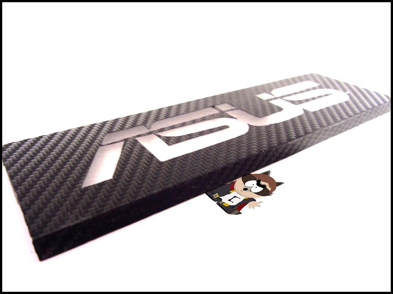 [16/02/2012] Fast and Furious: Raven-2-Casemod mit Carbonelementen und blauer Beleuchtung (47)