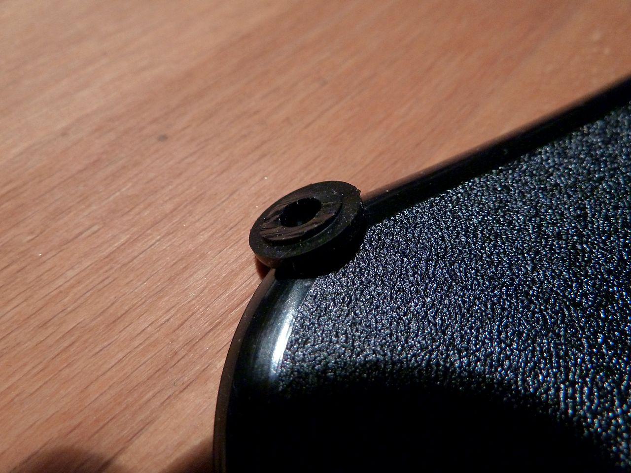 [17/02/2012] Schicke Lancool-K58-Casemod: Silber-schwarze Mainboard-Abdeckung, Kühler-Mod und mehr (9)
