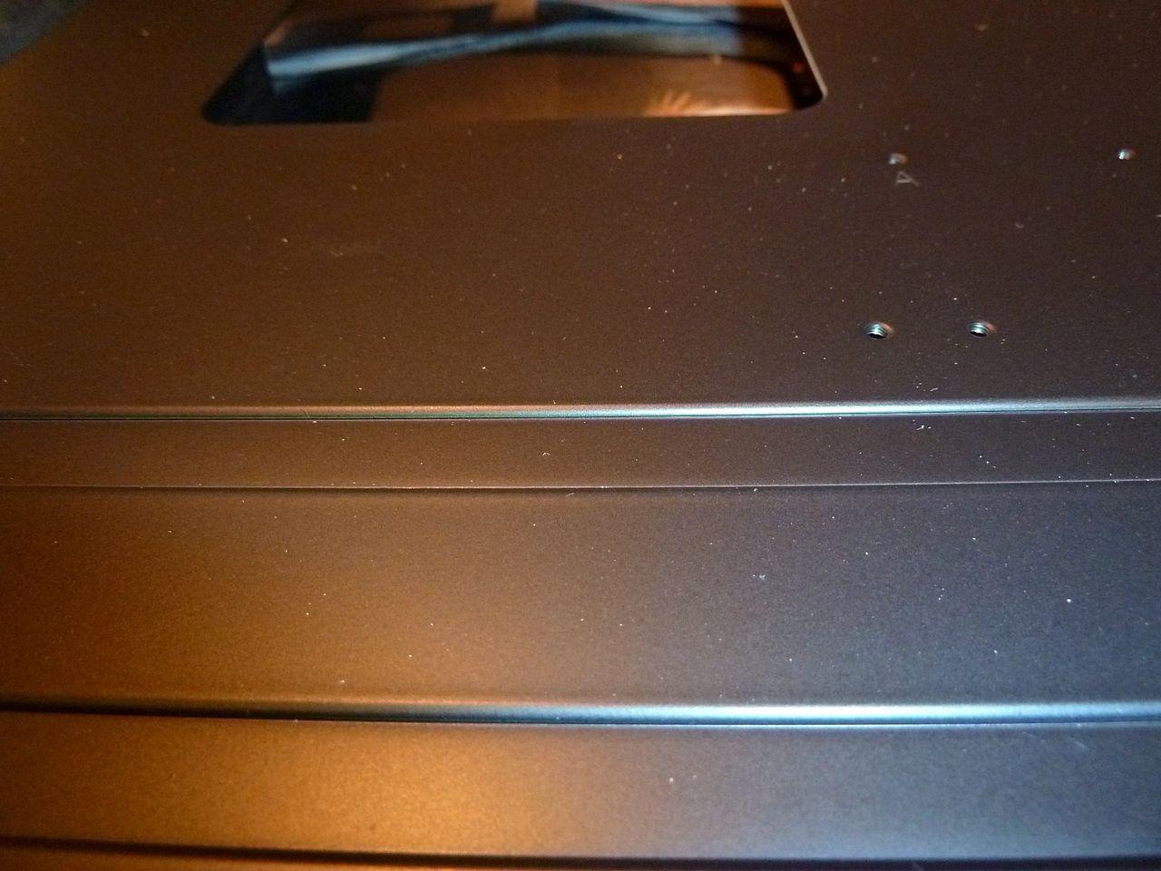 [17/02/2012] Schicke Lancool-K58-Casemod: Silber-schwarze Mainboard-Abdeckung, Kühler-Mod und mehr (13)