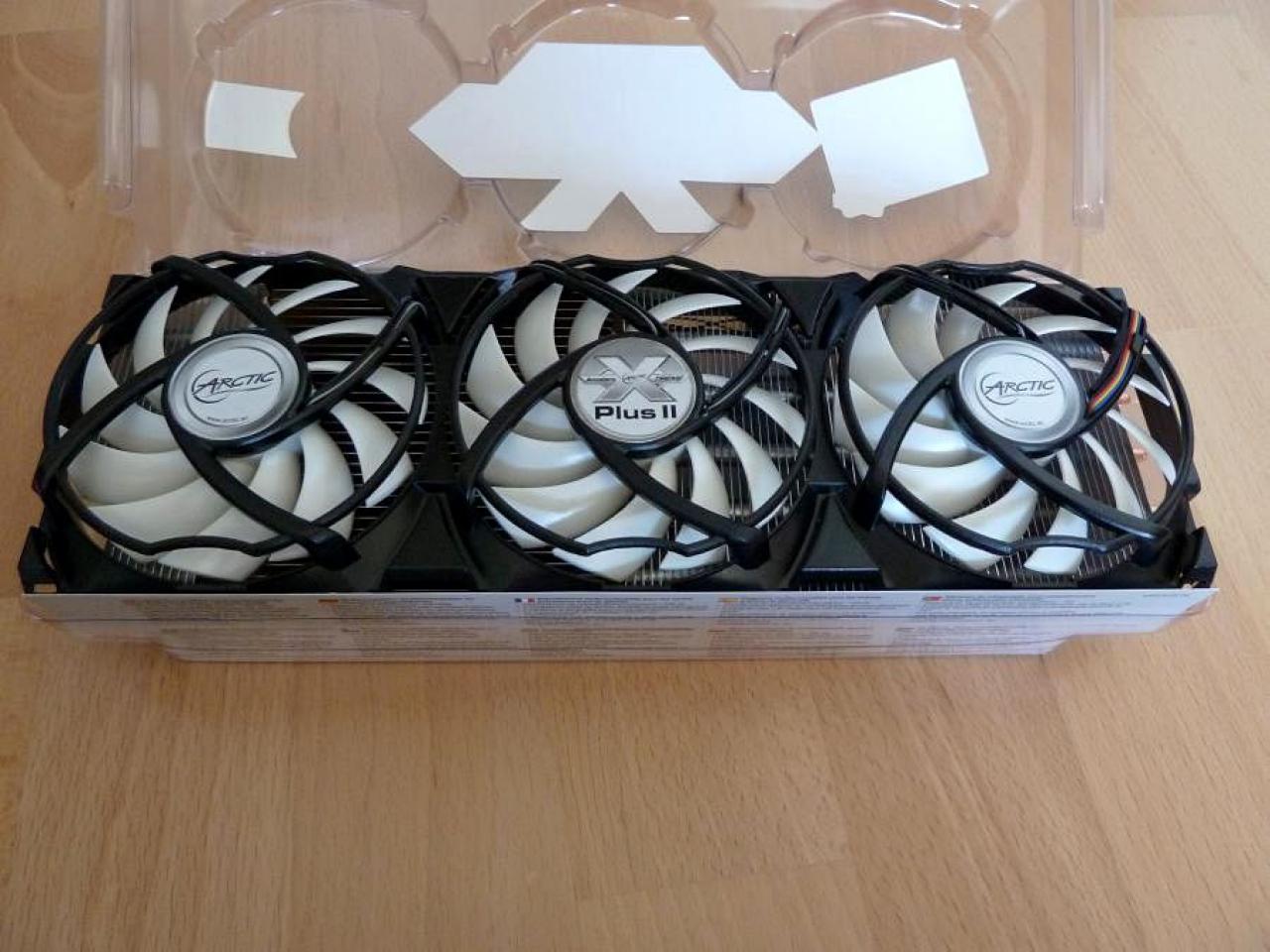 [17/02/2012] Schicke Lancool-K58-Casemod: Silber-schwarze Mainboard-Abdeckung, Kühler-Mod und mehr (41)