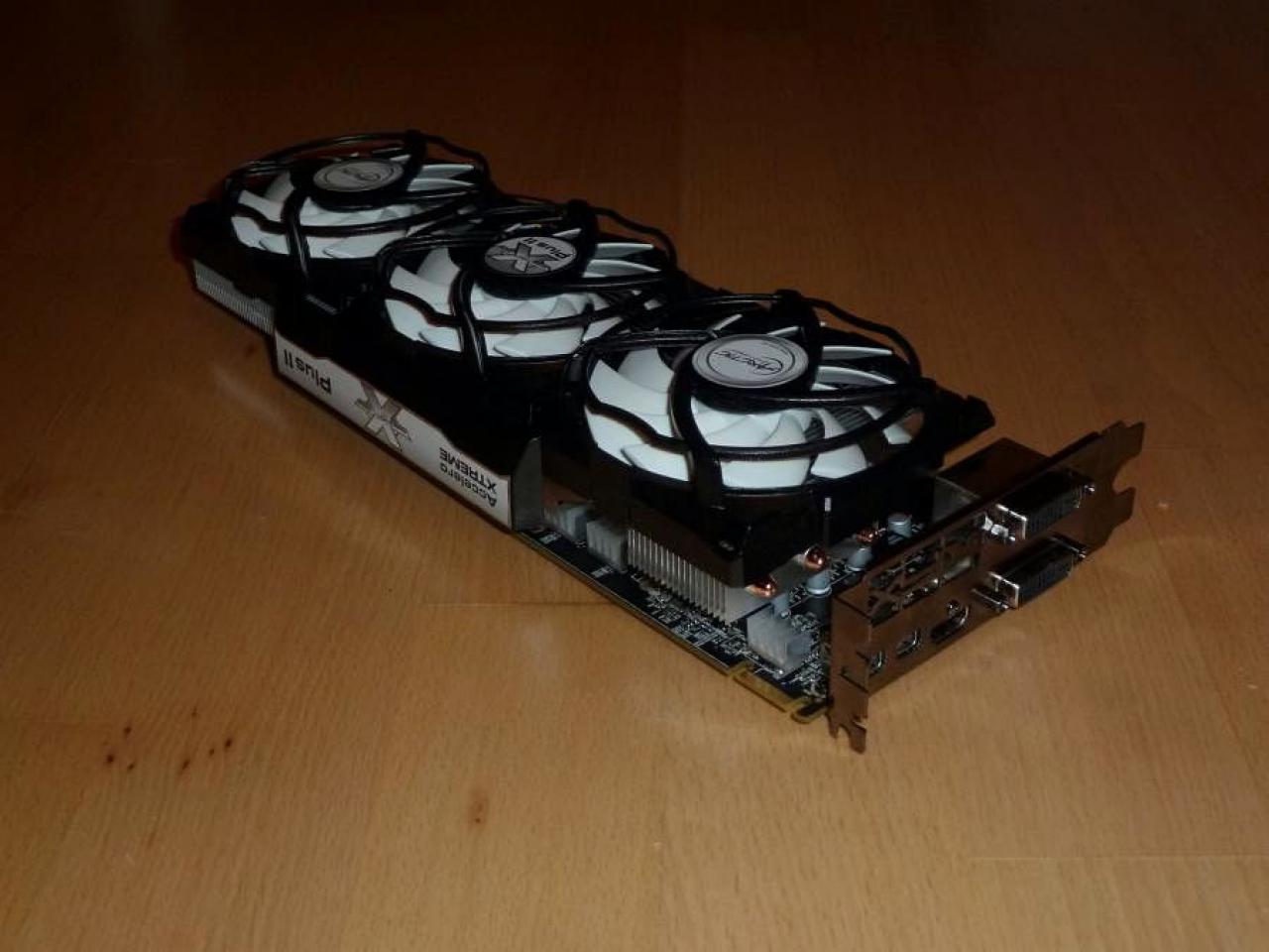 [17/02/2012] Schicke Lancool-K58-Casemod: Silber-schwarze Mainboard-Abdeckung, Kühler-Mod und mehr (43)