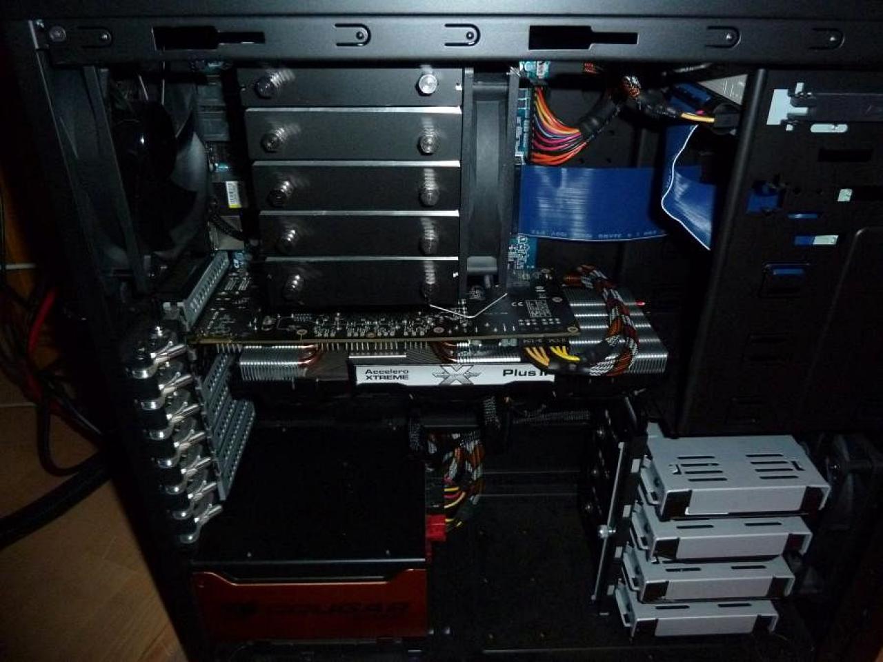 [17/02/2012] Schicke Lancool-K58-Casemod: Silber-schwarze Mainboard-Abdeckung, Kühler-Mod und mehr (49)