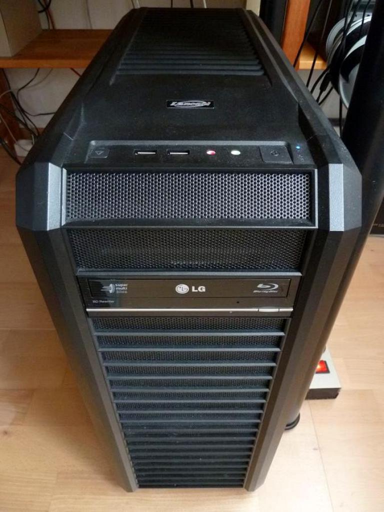 [17/02/2012] Schicke Lancool-K58-Casemod: Silber-schwarze Mainboard-Abdeckung, Kühler-Mod und mehr (55)