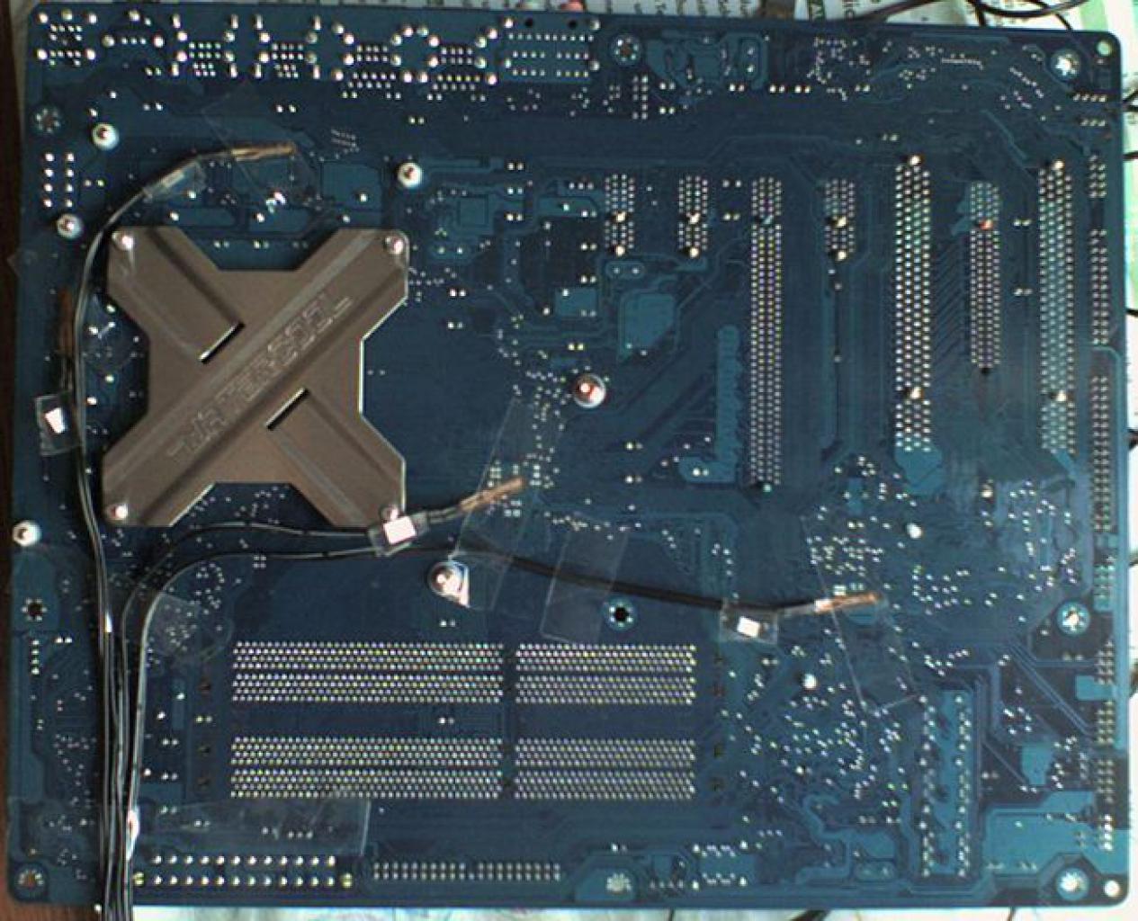 [17/02/2012] Das Franken-Case: Erstaunlicher 0-dB-Wakü-PC mit Passivkühlung im Eigenbau (55)