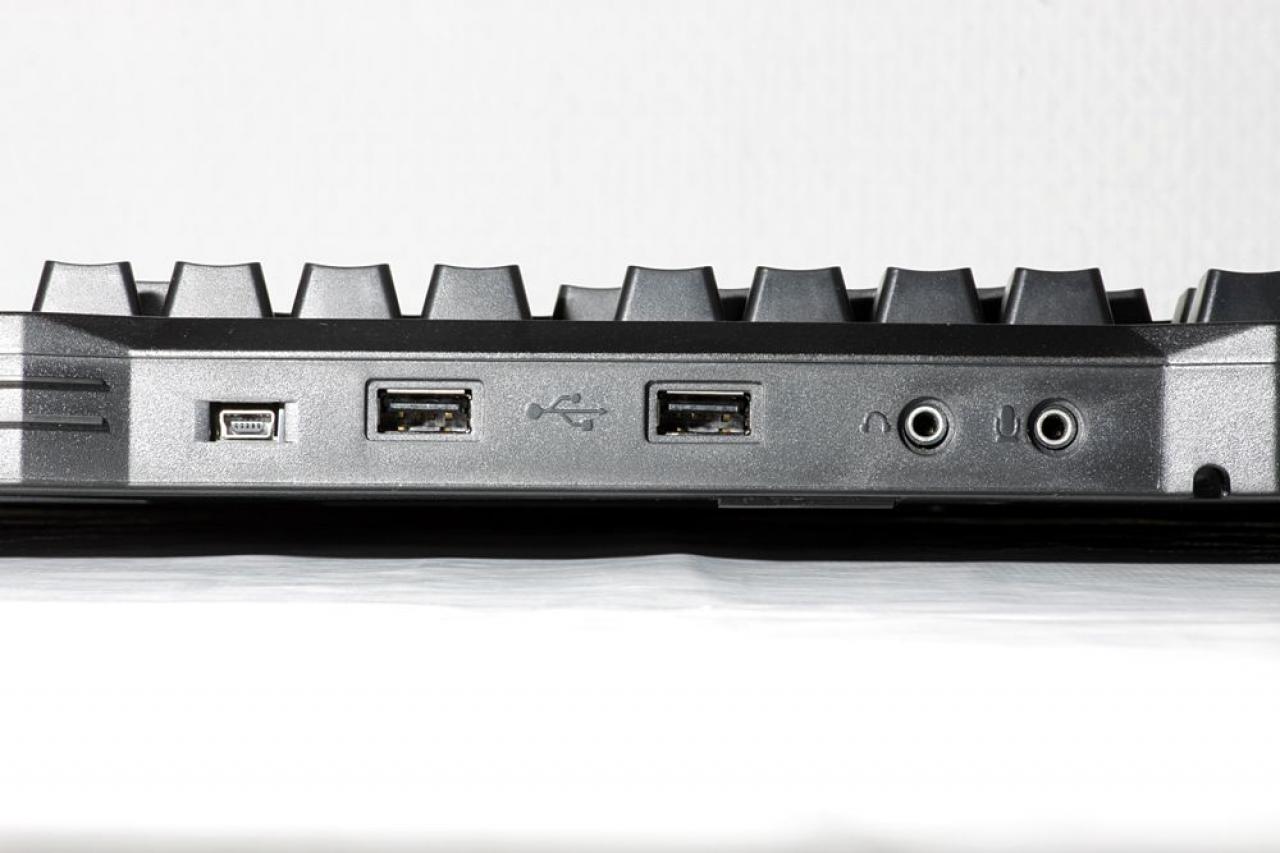 [17/02/2012] Thermaltake Meka G-Unit: Test der mechanischen Tastatur im Forum (11)
