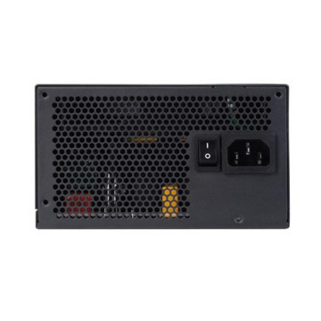 [06/02/2012] Thermaltake erweitert seine Netzteil-Serien Toughpower und Smart (7)