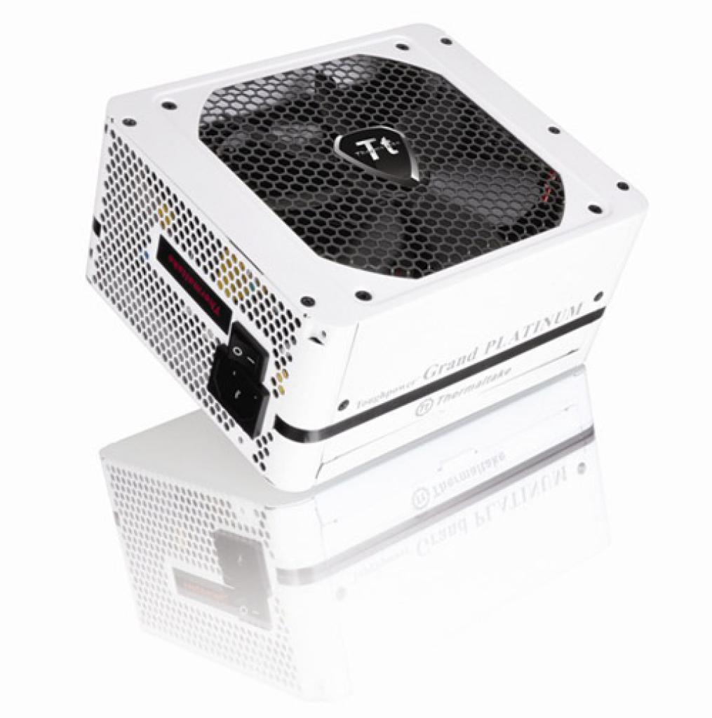 [29/02/2012] Thermaltake Toughpower Grand Platinum Snow