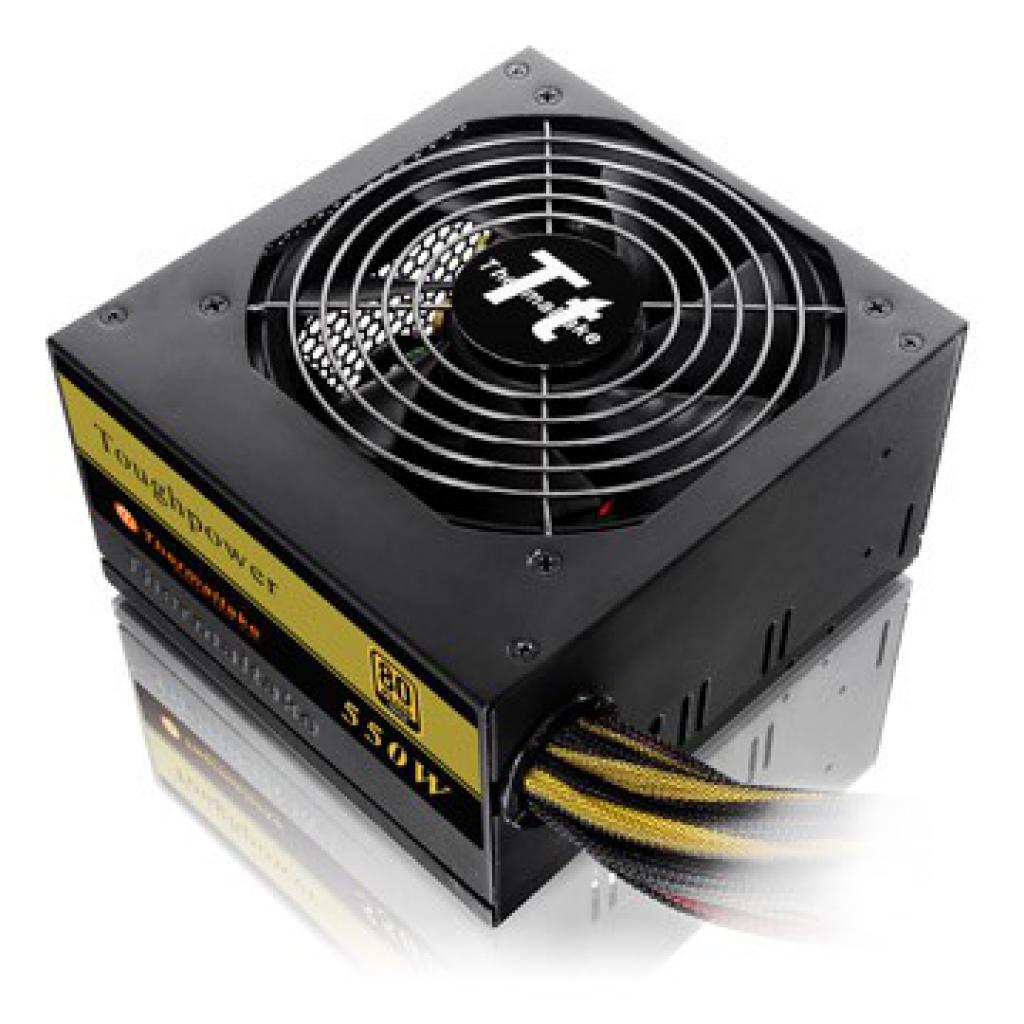 [06/02/2012] Thermaltake erweitert seine Netzteil-Serien Toughpower und Smart (16)