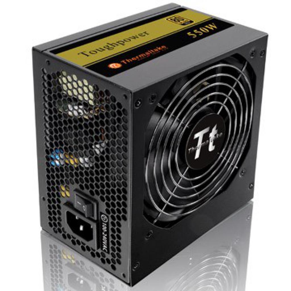 [06/02/2012] Thermaltake erweitert seine Netzteil-Serien Toughpower und Smart (17)