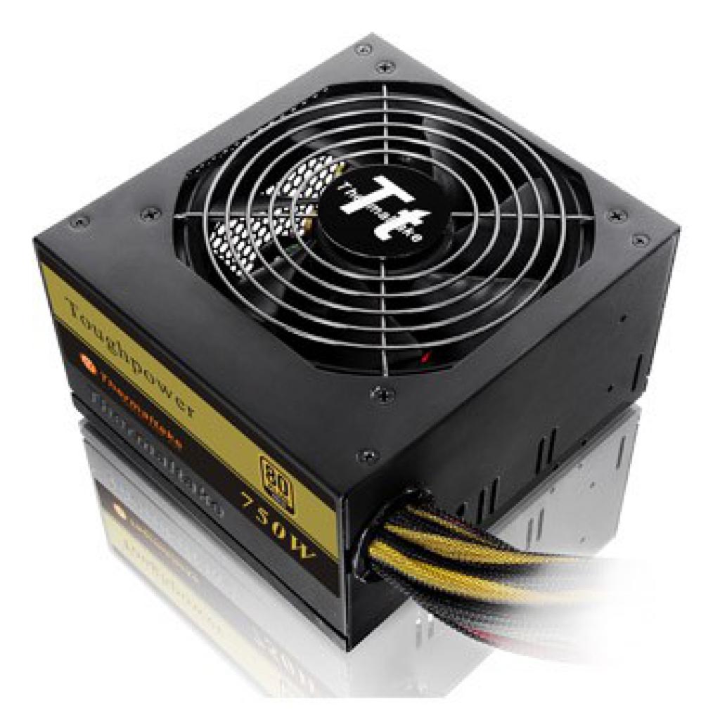 [06/02/2012] Thermaltake erweitert seine Netzteil-Serien Toughpower und Smart (30)