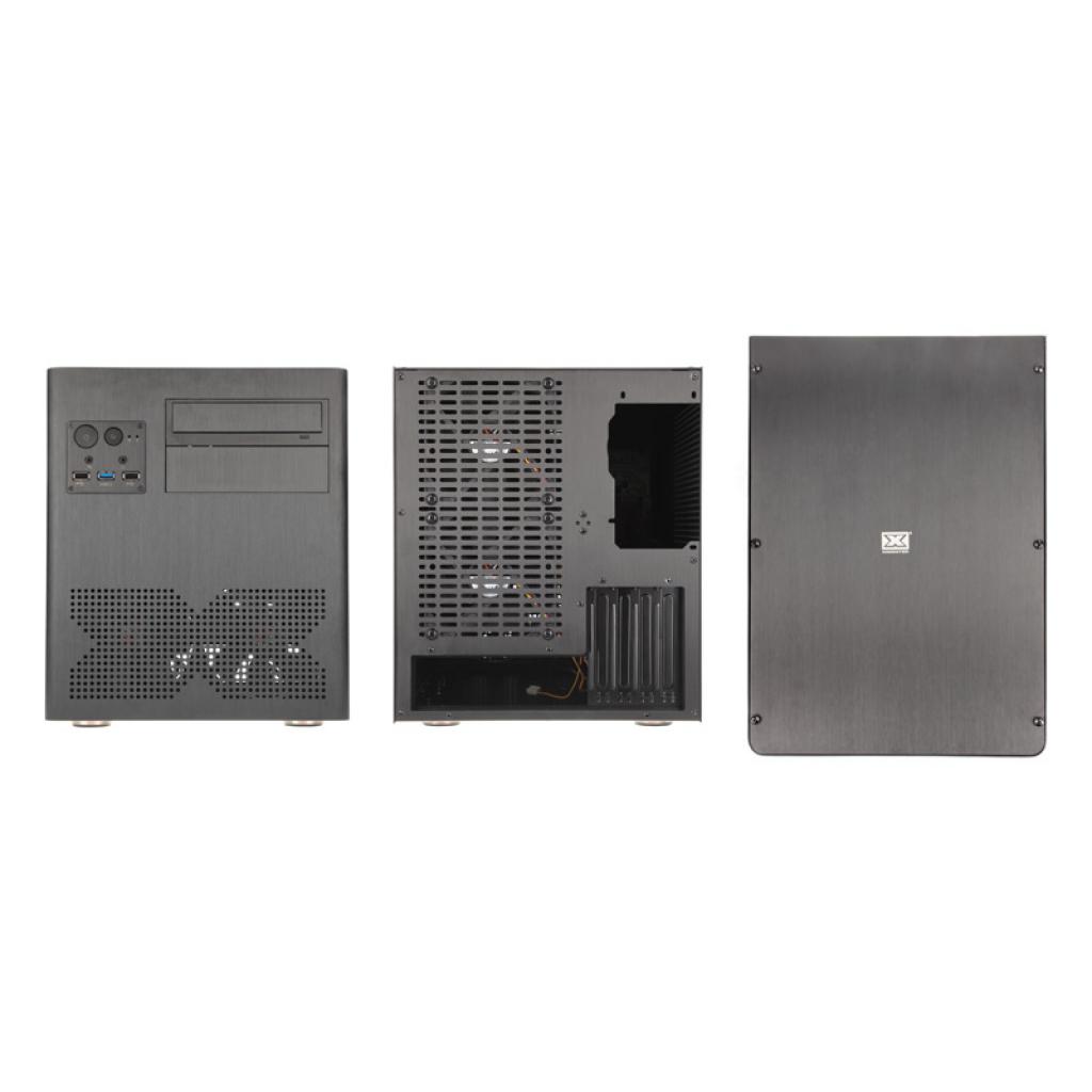 [04/02/2012] Der Xigmatek Gigas Cube aus gebürstetem Aluminium ist sowohl für Wohnzimmer-PCs als auch für Gaming-PCs geeignet. (3)