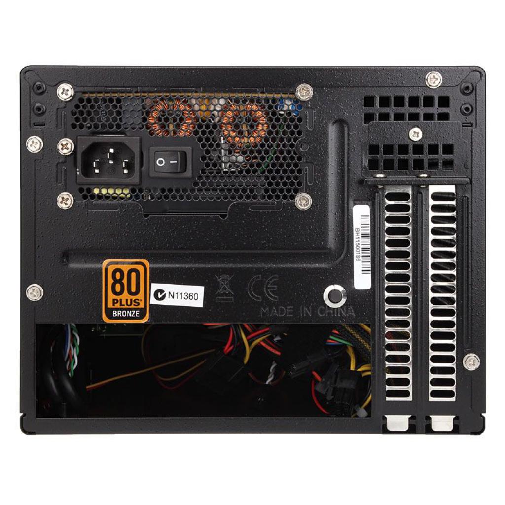 [28/02/2012] Silverstone Sugo SG06 - Kompaktkubus jetzt mit 450 Watt Netzteil und USB 3.0 erhältlich. (1)