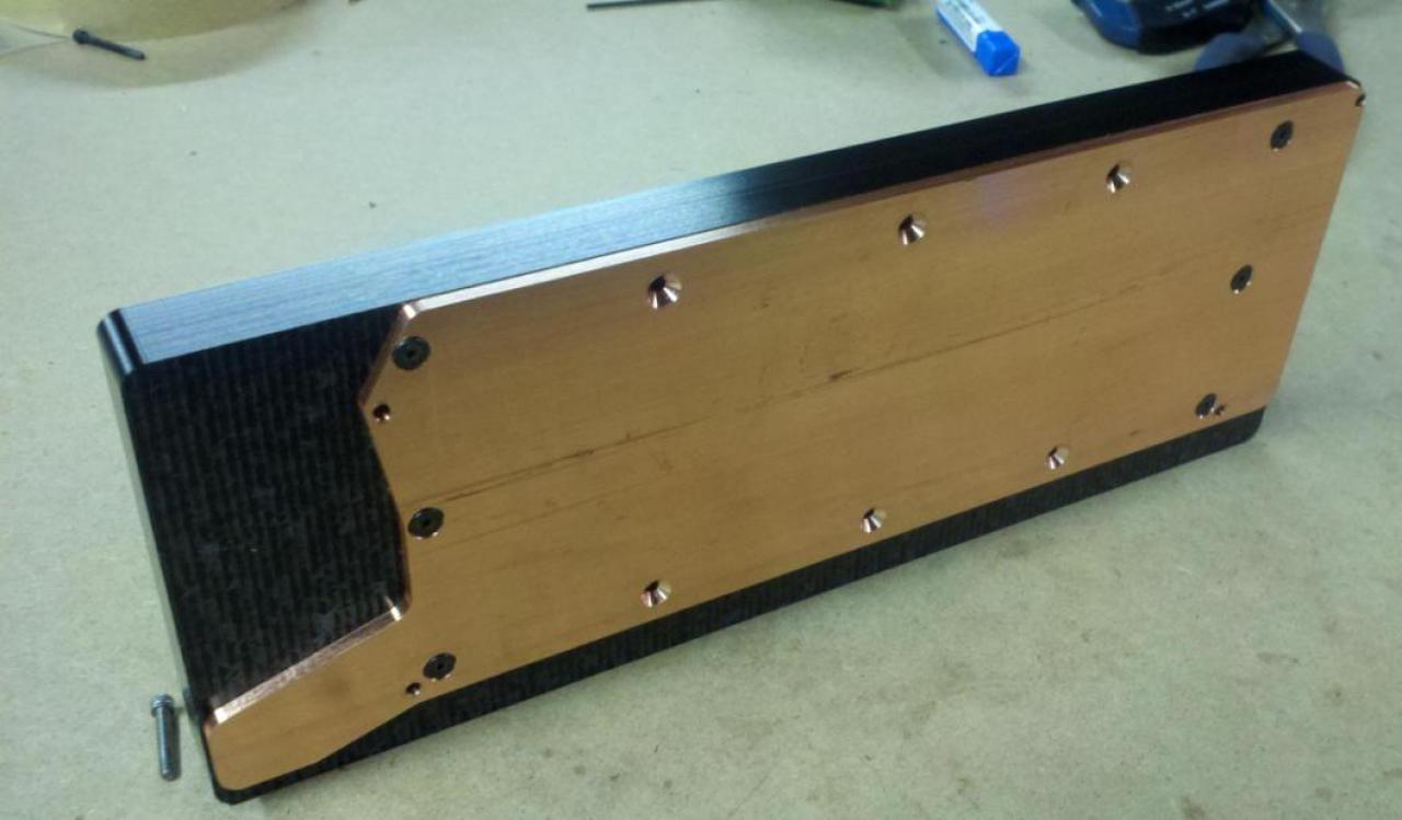 [09/03/2012] 3dfx Voodoo5 6000 Watercooling Edition: Beeindruckende Fan-Mod für die Quad-SLI-Karte (19)