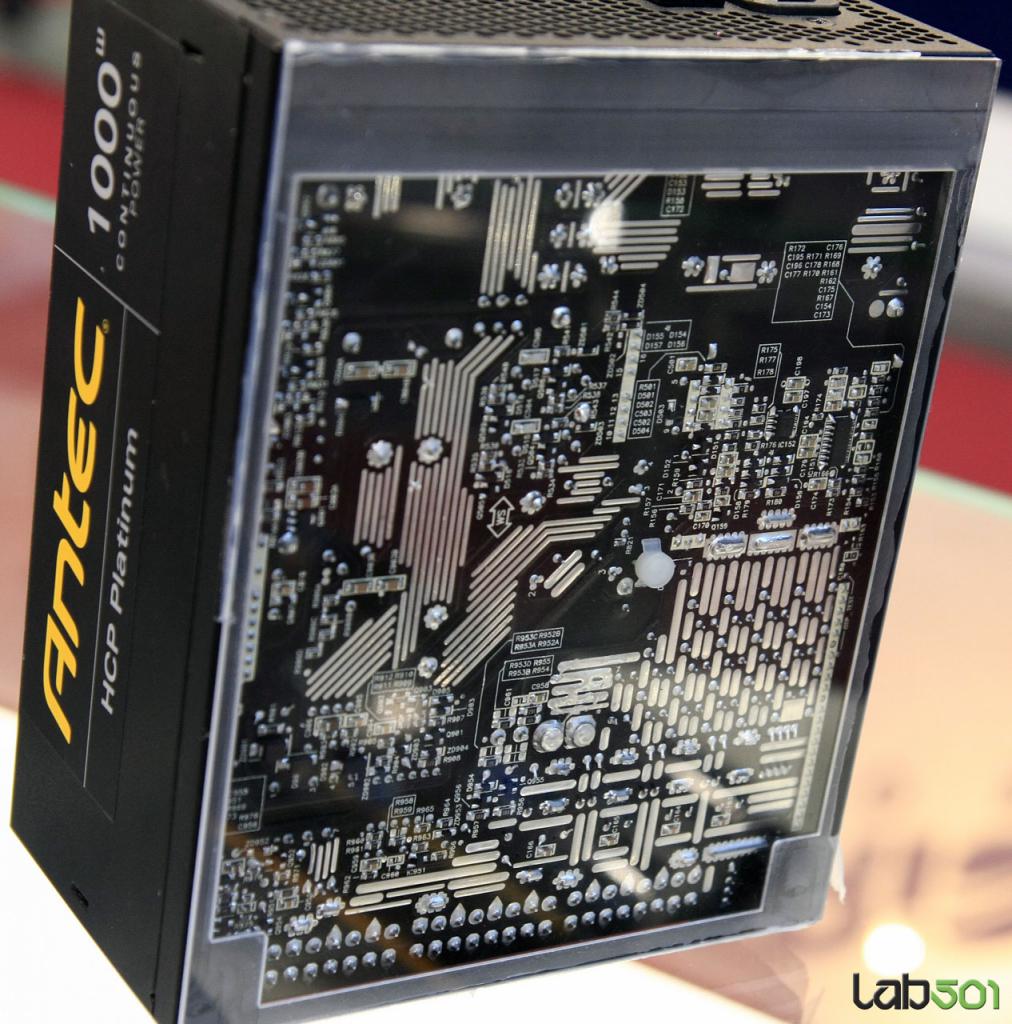 [08/03/2012] Video zeigt Antec Netzteil HCP-1000 Platinum - freie Sicht aufs Innere (2)