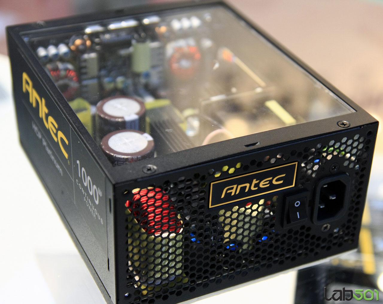 [08/03/2012] Video zeigt Antec Netzteil HCP-1000 Platinum - freie Sicht aufs Innere (4)