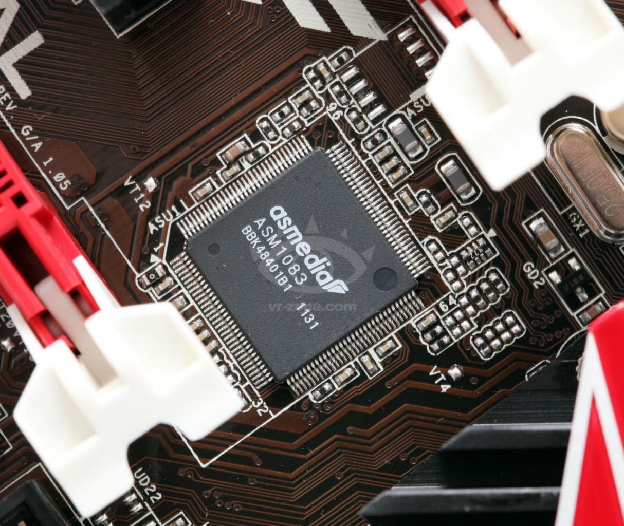 [30/03/2012] Asrock Fatal1ty Z77 Professional: Detaillierte Fotos des Ivy-Bridge-Mainboards (12)