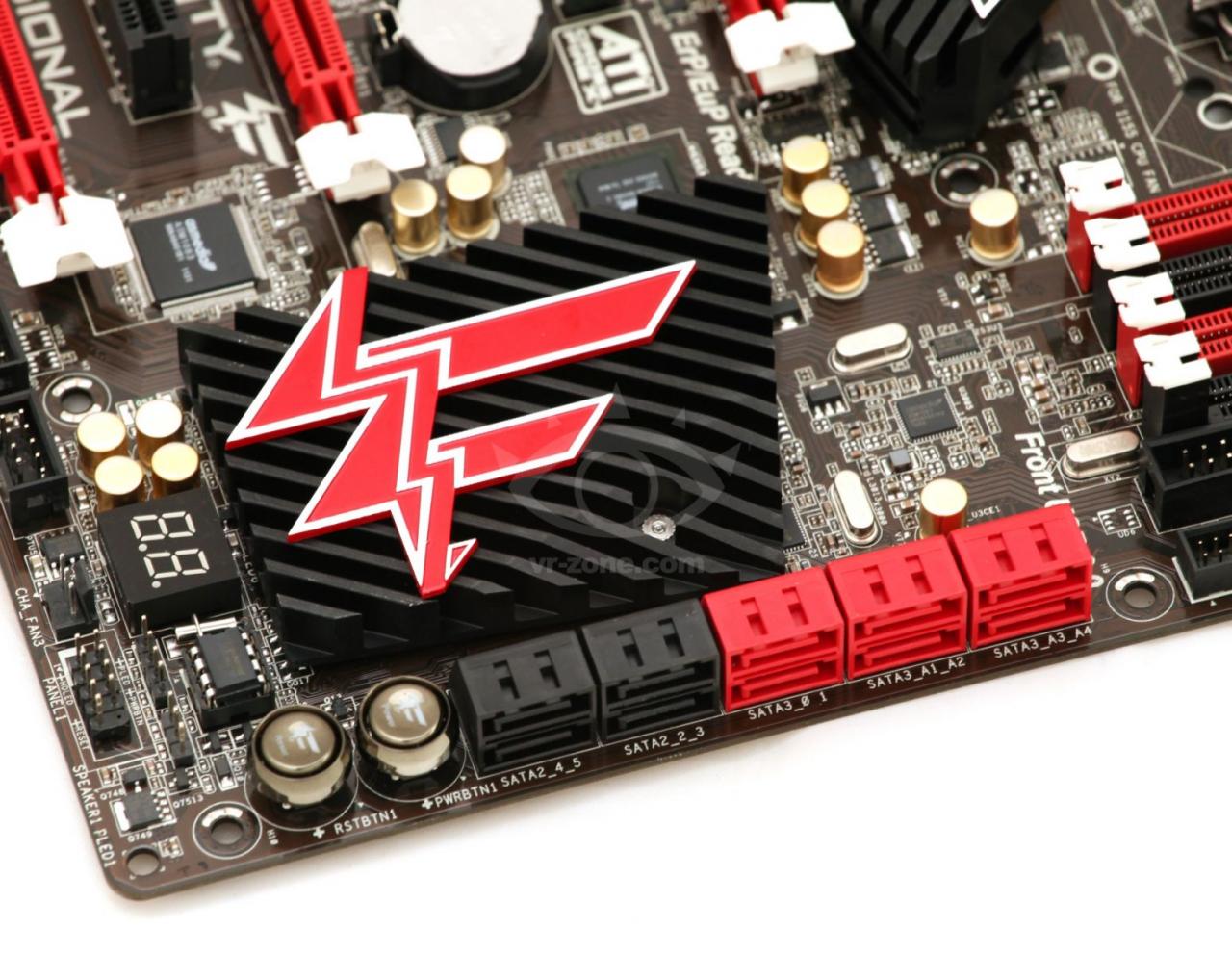 [30/03/2012] Asrock Fatal1ty Z77 Professional: Detaillierte Fotos des Ivy-Bridge-Mainboards (8)