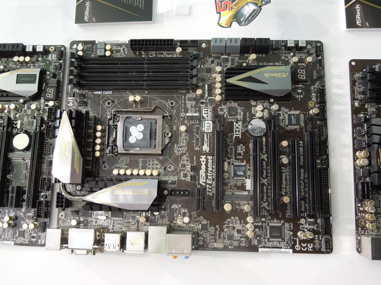 [07/03/2012] Cebit 2012: Asrock zeigt Mainboards mit Z77, H77, Q77 und B75-Chipsatz (8)