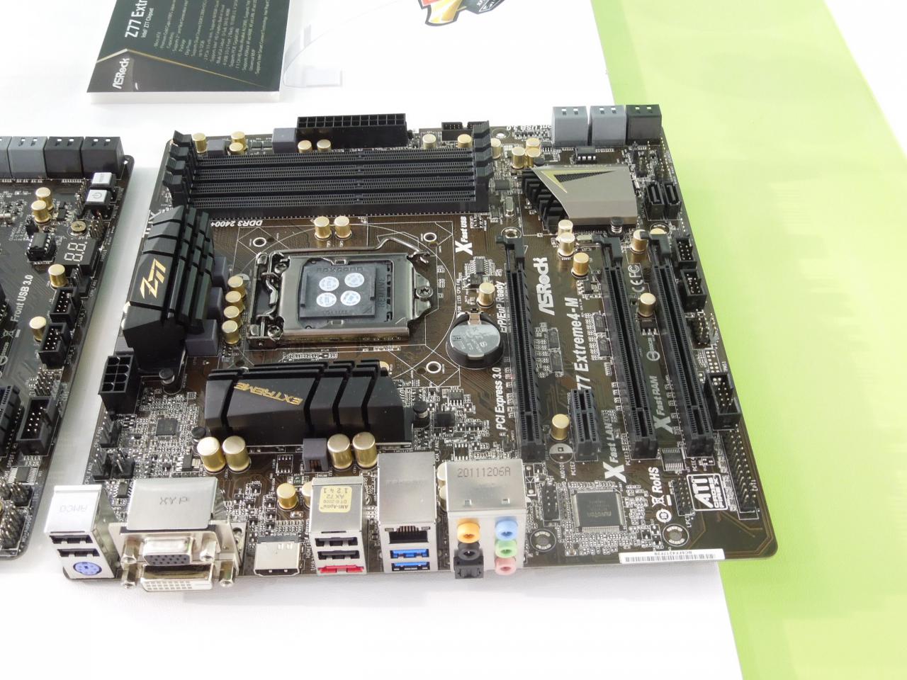 [07/03/2012] Cebit 2012: Asrock zeigt Mainboards mit Z77, H77, Q77 und B75-Chipsatz (15)